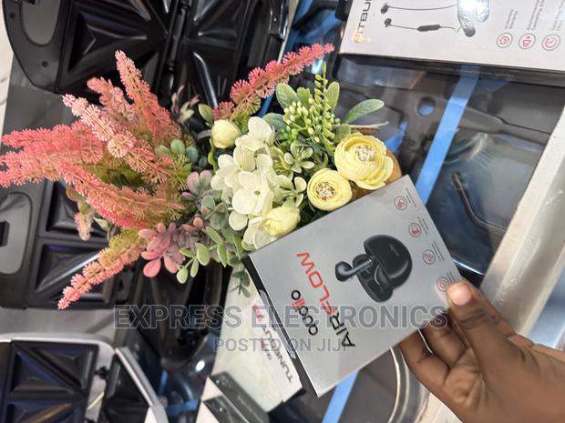Authentic Black Airpod Audiio Airflow · Photo 1