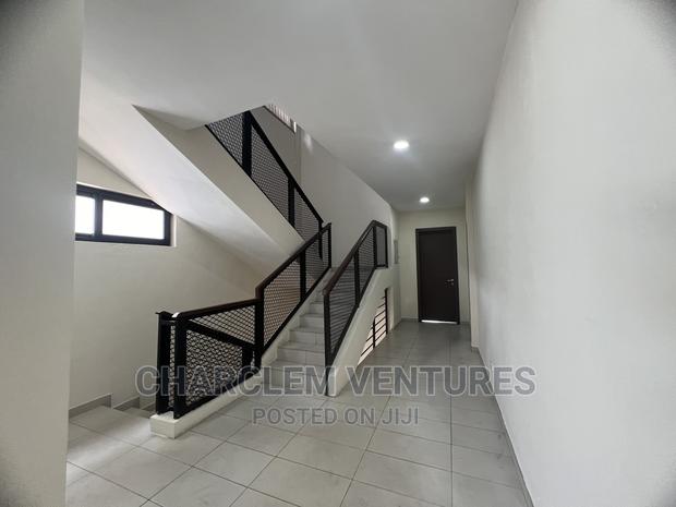 Office Space for Rent at East Legon-American House · Photo 8