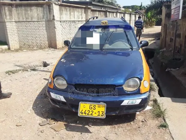 Toyota Corolla 2003 Black · Photo 1