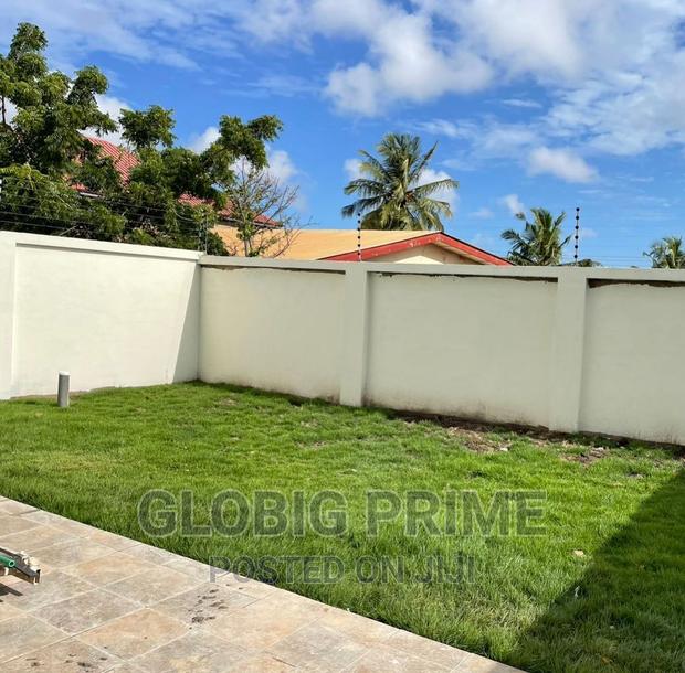 Security Electric Fencing Amd CCTV · Photo 2