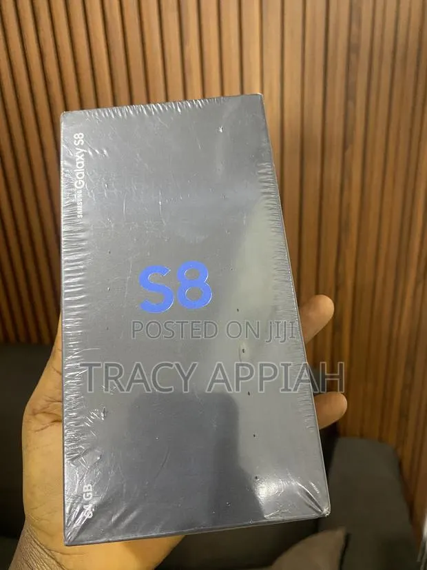 New Samsung Galaxy S8 64 GB Black · Photo 1