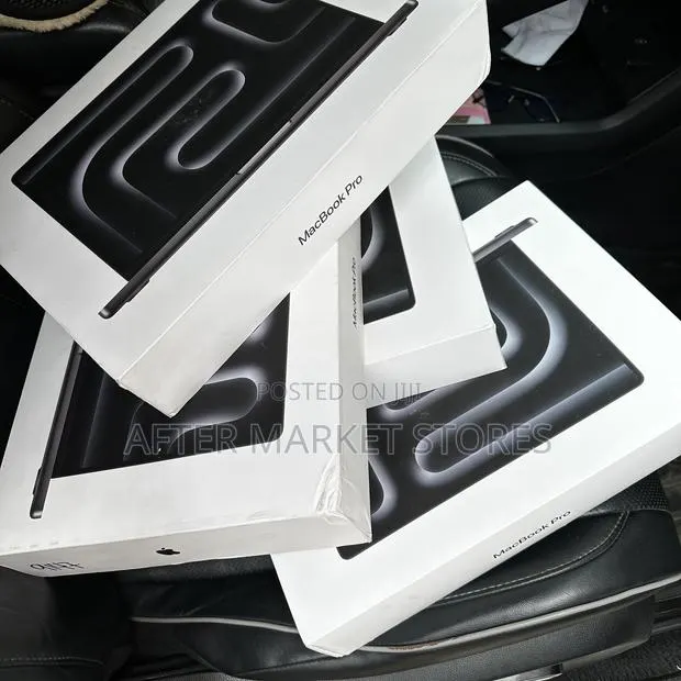 New Laptop Apple MacBook Pro 2026 M5 Max 36GB Apple M5 Max SSD 2T · Photo 1