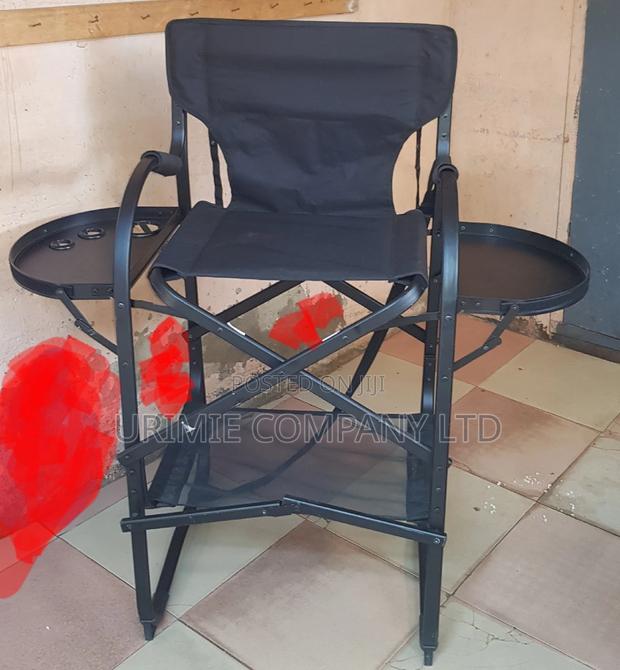 Makeup Chair With Wings · Photo 1