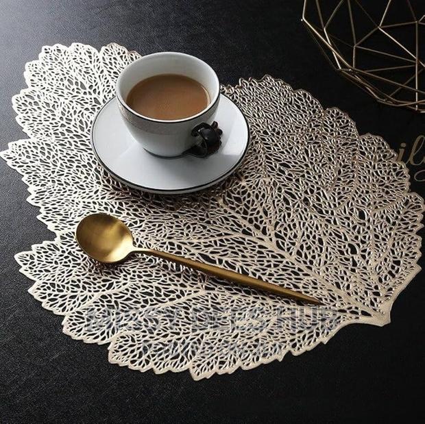 Vinyl Placemats - 6pcs · Photo 1