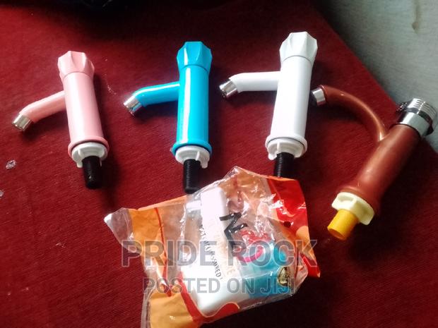 Plastic Basin Tap · Photo 1