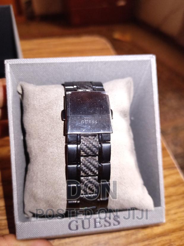 Guess Chronograph Carbon Fibre Watch · Photo 3