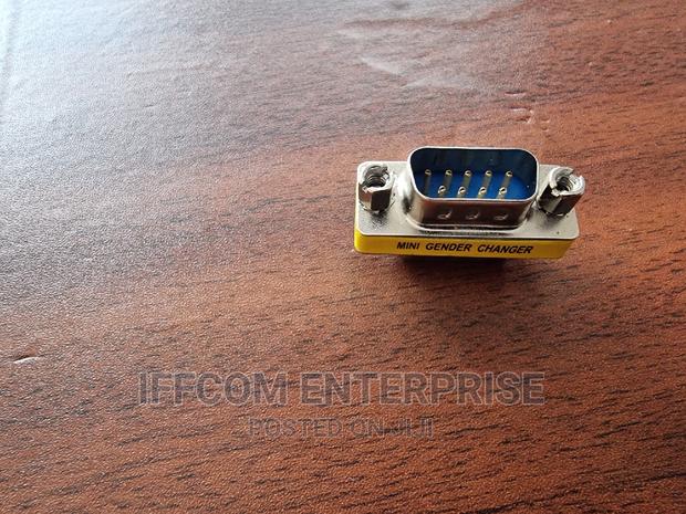 RS232 Gender Changer · Photo 2