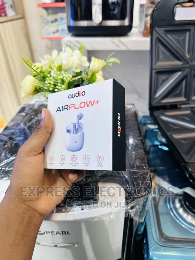 Dynamic White Audiio Airflow+ · Photo 1