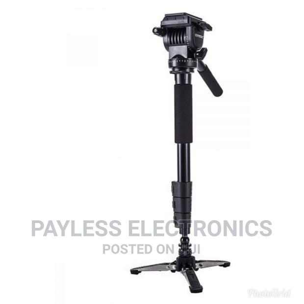 VCT 588 Tripod Monopod Camera · Photo 1