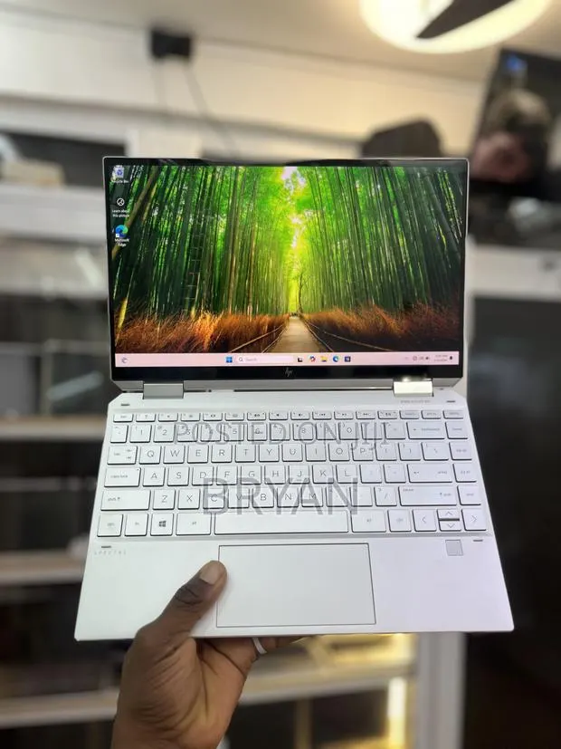Laptop HP Spectre 14 8GB Intel Core i5 SSD 256GB · Photo 1