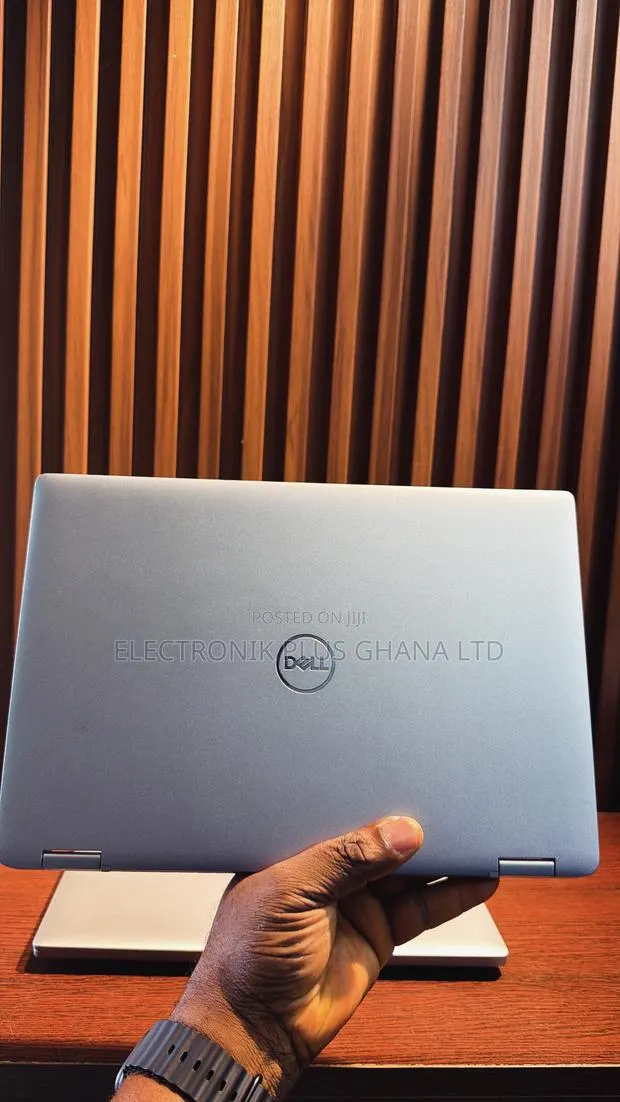 Laptop Dell Latitude 5320 16GB Intel Core i7 SSD 512GB · Photo 1