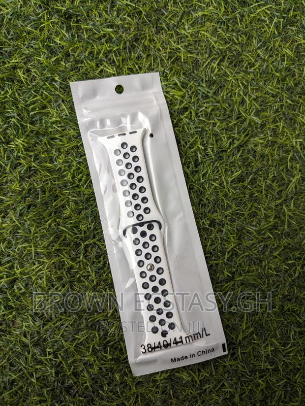Apple Watch Doted Straps · Photo 7
