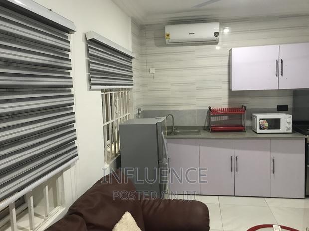 Furnished 1bdrm Apartment in East Legon for rent · Photo 4