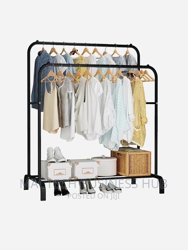Clothes Rack · Photo 2