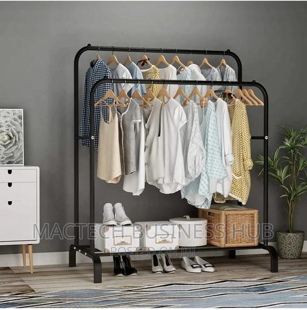 Clothes Rack · Photo 1