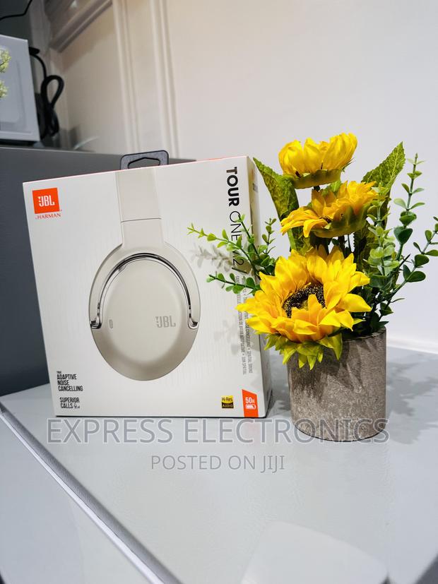 JBL Tour One M2—Portable Beat Headphones · Photo 1
