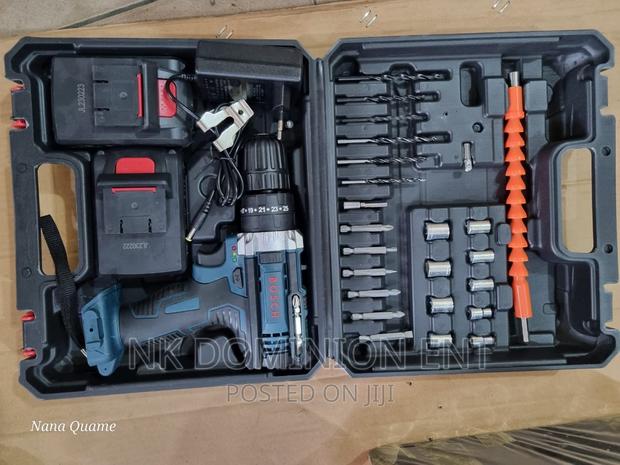 Bosch Hand Drilling Machine · Photo 1