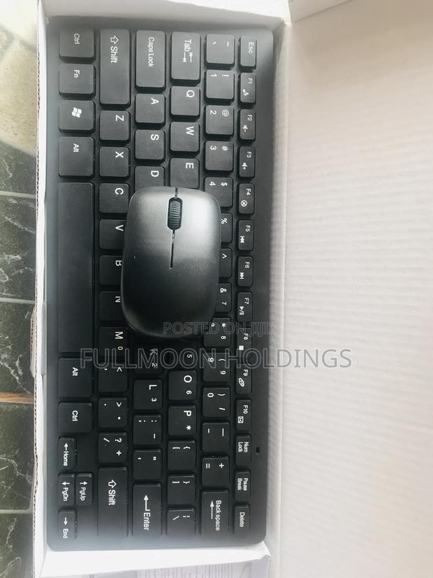 Mini Wireless Keyboard and Mouse With Dust Cover Black · Photo 2