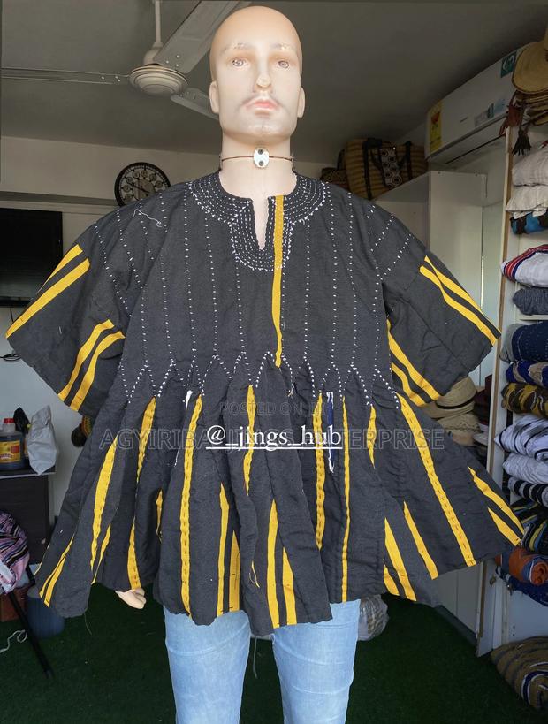 Men’S Smock · Photo 1