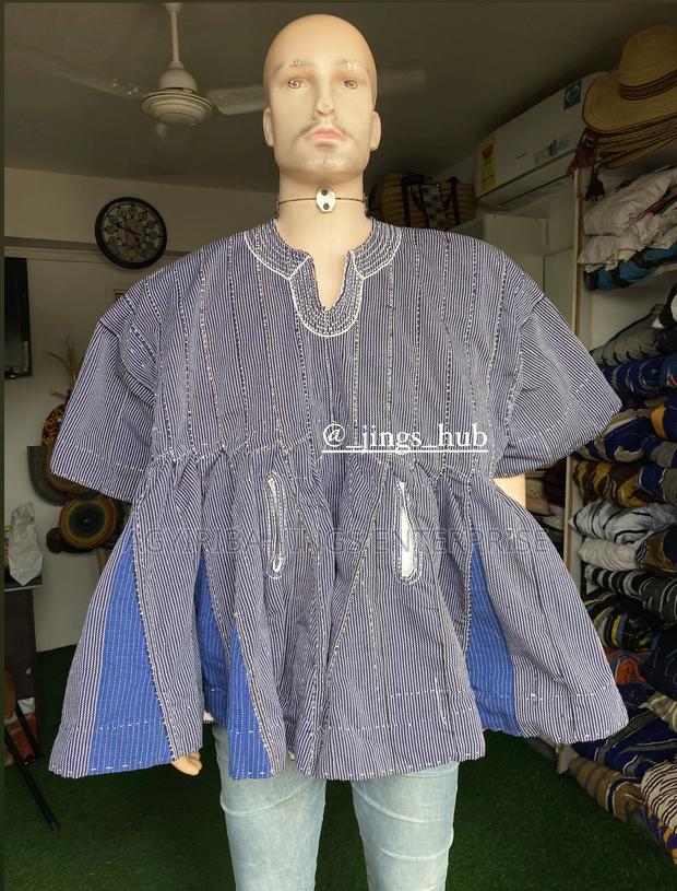 Men’S Smock · Photo 2