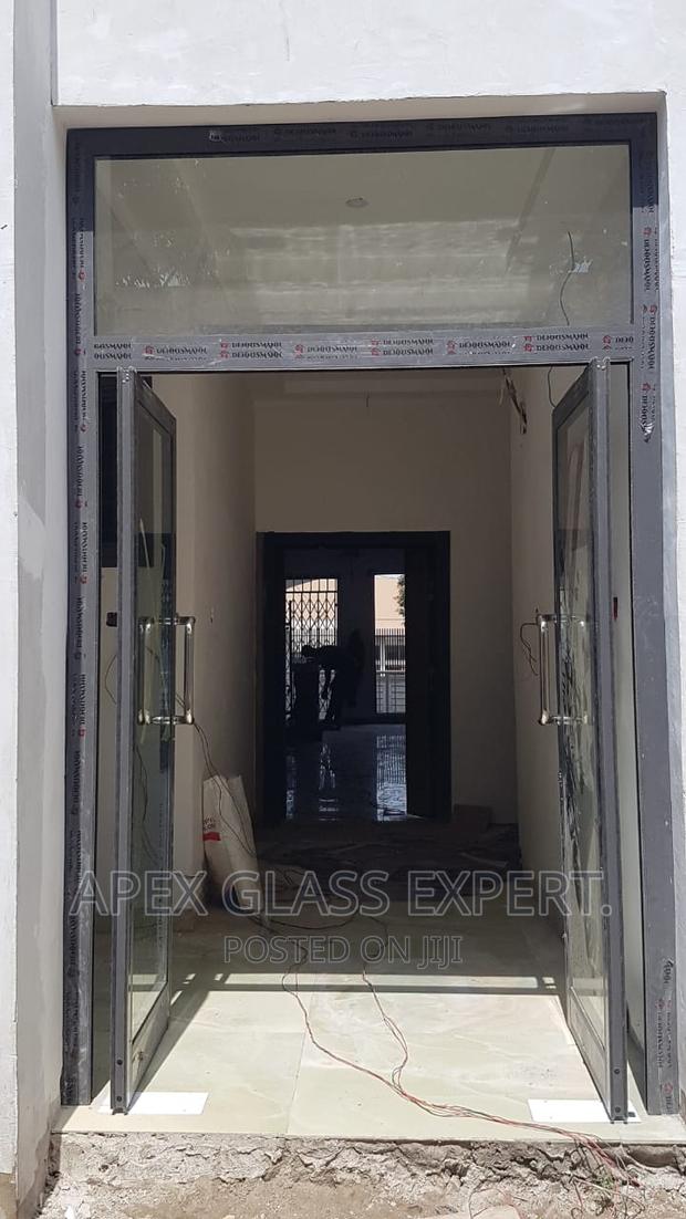 Frameless Glass Door, Shower Cubicles, Hinged Door. · Photo 2