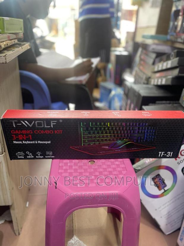 Gaming Keyboard and Mouse With Mouse Pad · Photo 3