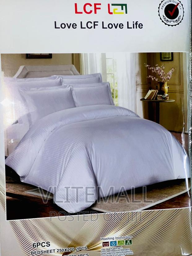 6pcs Love LCF Bedspread · Photo 2