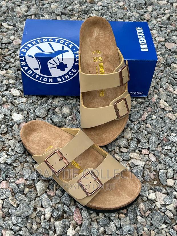 Birkenstock Arizona Slides · Photo 1
