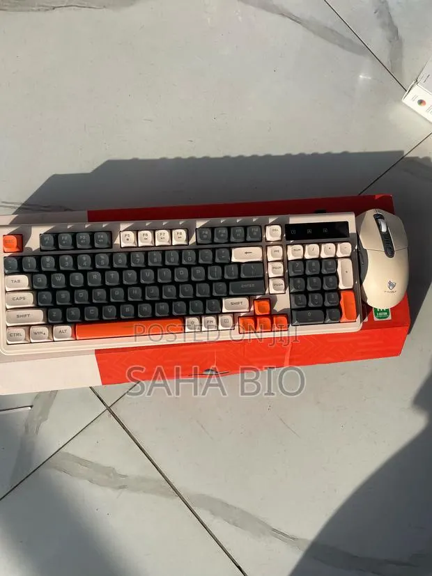 Wireless Gaming Keyboard and Mouse · Photo 1