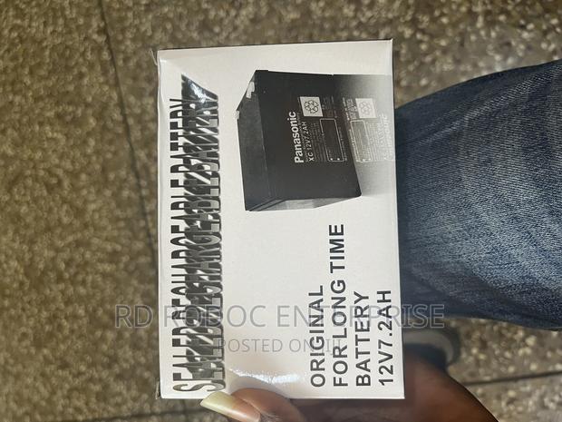 12 Volt Battery · Photo 1