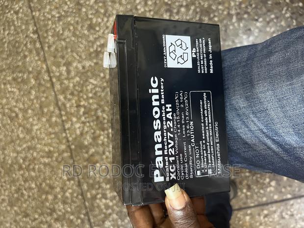 12 Volt Battery · Photo 2