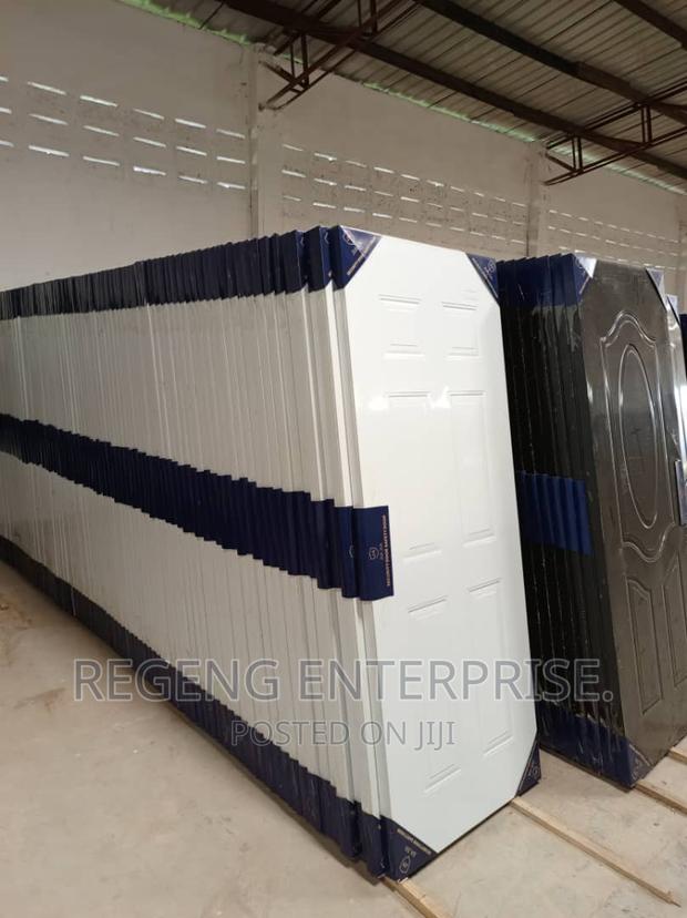 Amco Single Wooden Door · Photo 1