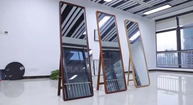 Dressing Mirror · Photo 1