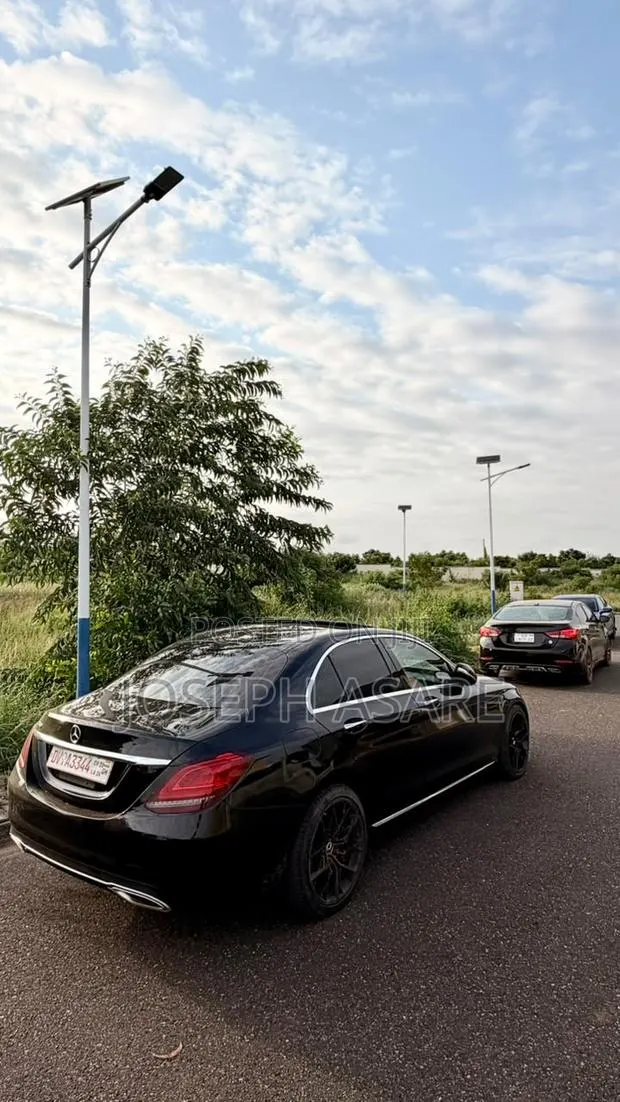 Mercedes-Benz C300 2020 Black · Photo 1