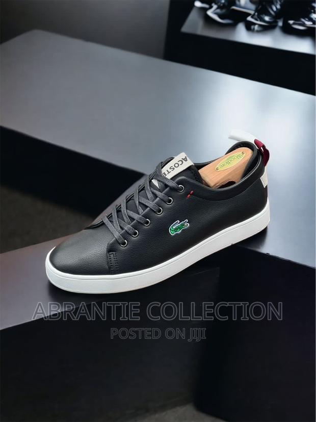 Lacoste Sneaker Black/White · Photo 2