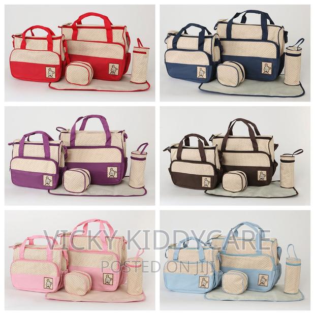 5 Pieces Diaper Bag · Photo 1