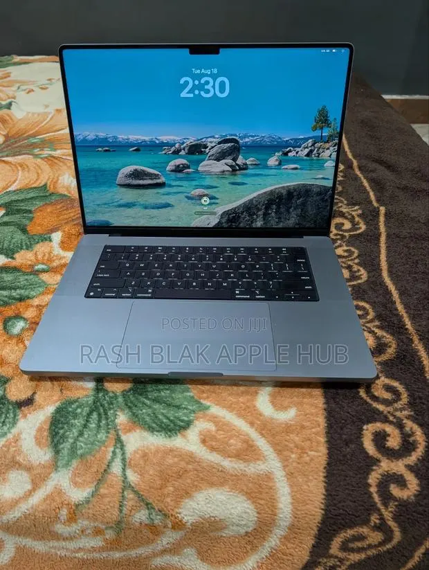 Laptop Apple MacBook Pro 2023 M2 Pro 16GB Apple M2 SSD 512GB · Photo 1