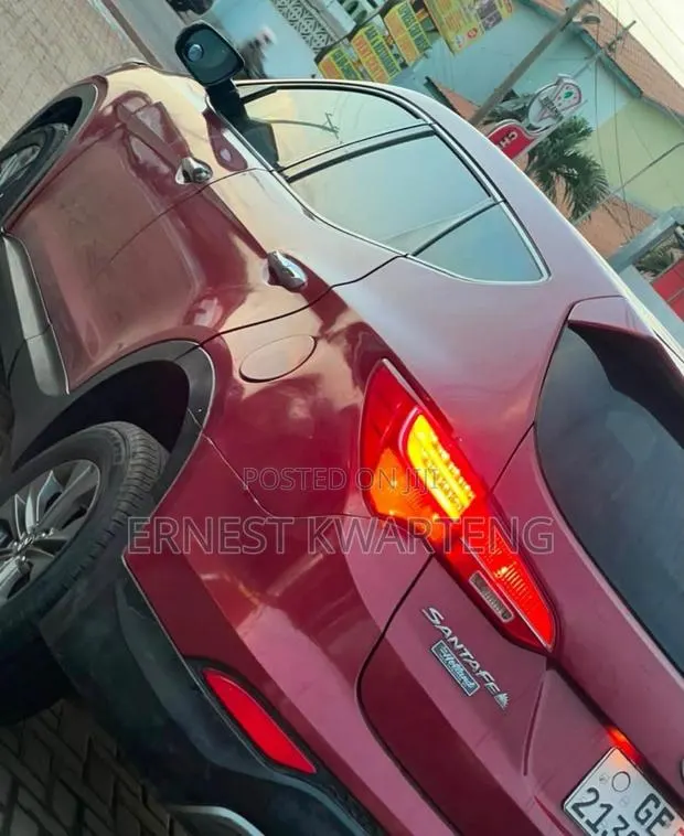 Hyundai Santa Fe 2016 Red · Photo 1