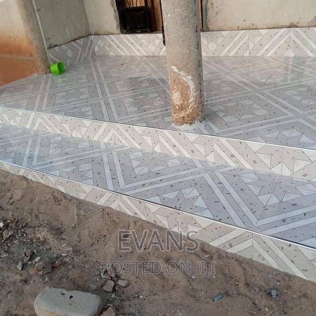 Professional Tiles Layer · Photo 5