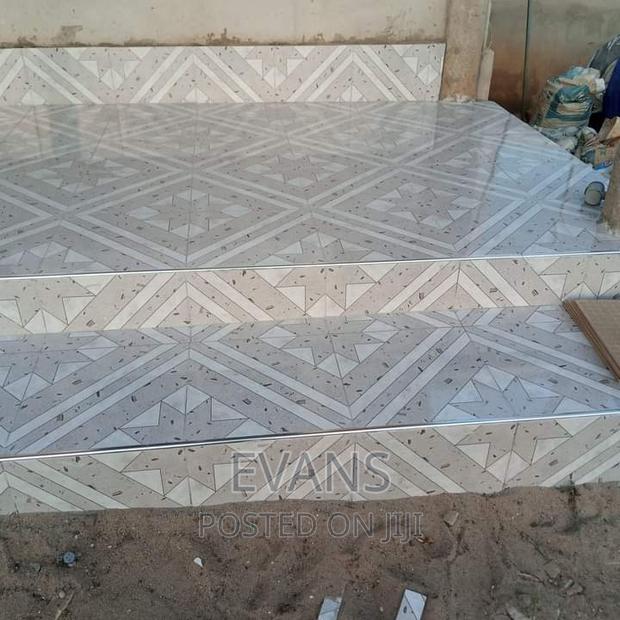 Professional Tiles Layer · Photo 4