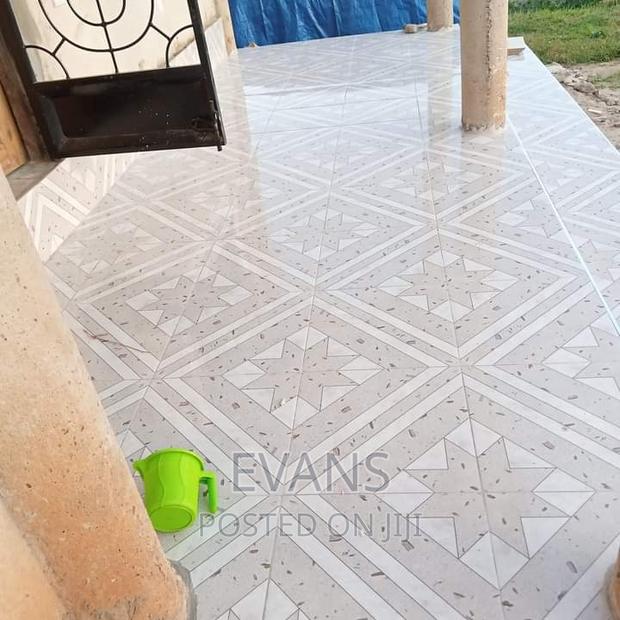 Professional Tiles Layer · Photo 7