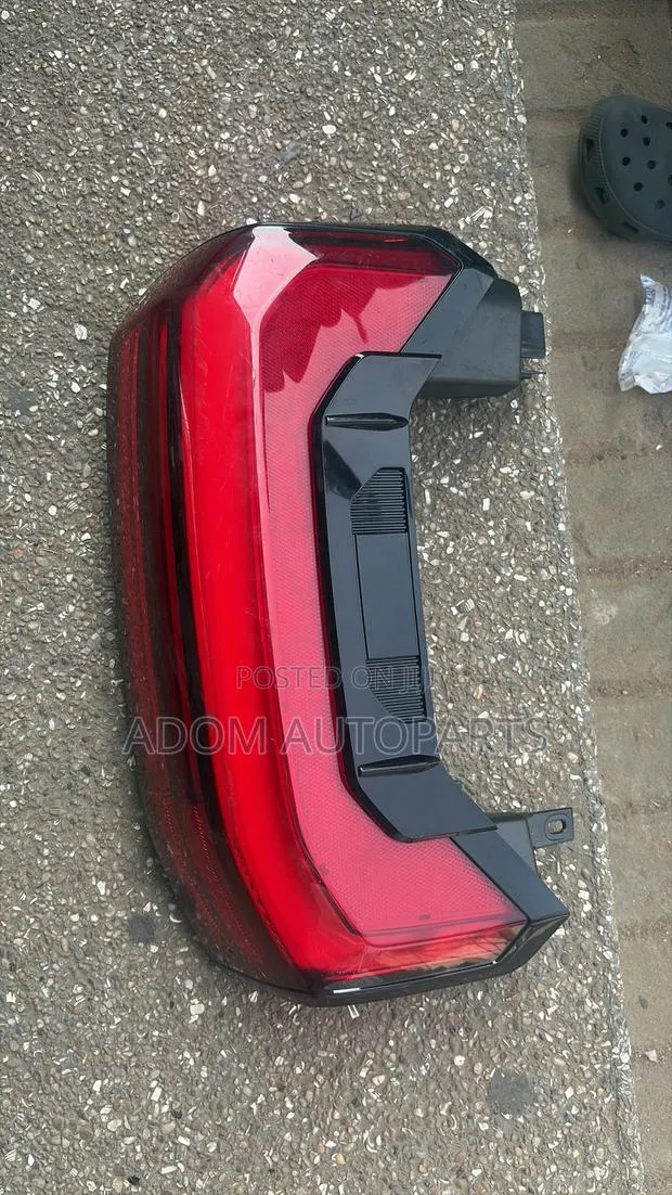 Toyota Tundra Led Taillight 2023 2024 2025 2026 · Photo 1