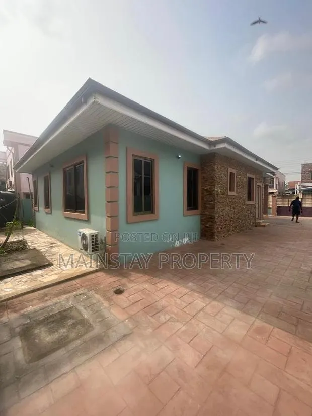 3bdrm House in Ashomang Estate for sale · Photo 1