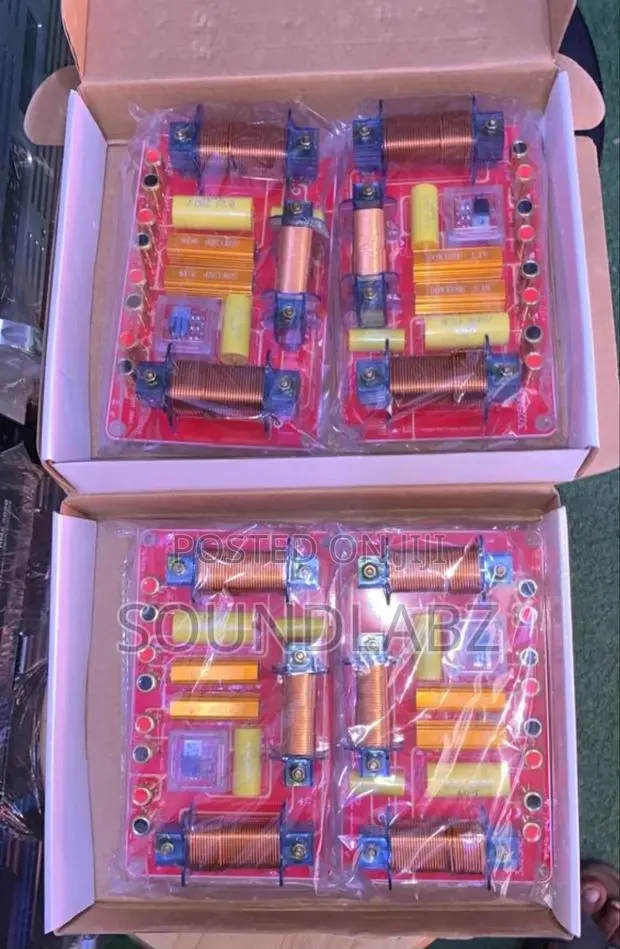 A Pair of Three Way Speaker Crossover · Photo 1