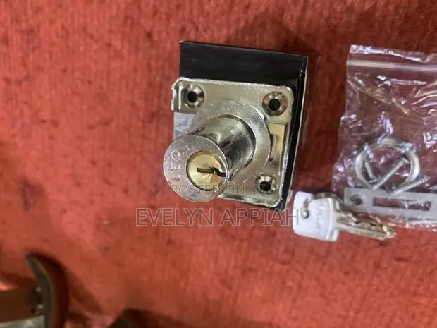 Everleo Drawer Lock · Photo 1