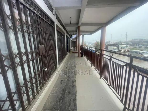 Shop/Office Space for Rent at Kasoa · Photo 1