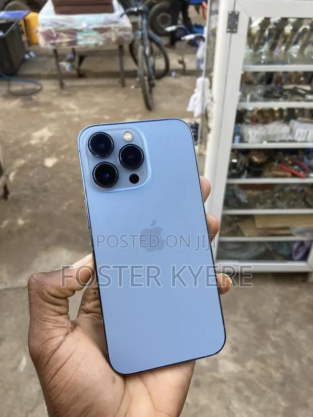 Apple iPhone 13 Pro Max 256 GB Blue · Photo 1