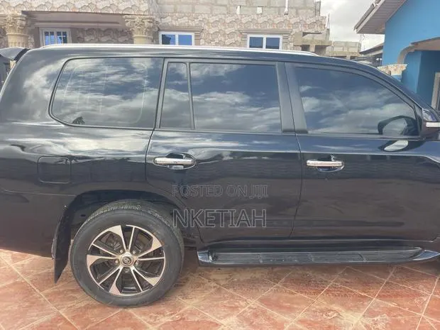 Toyota Land Cruiser 4.0 V6 GL 2013 Black · Photo 1