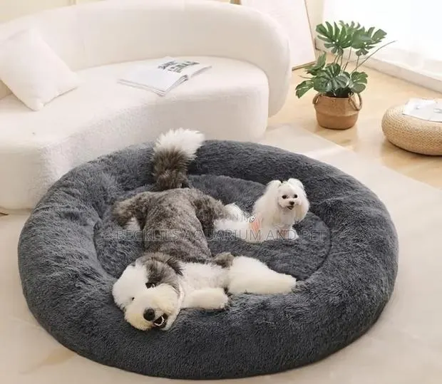 Soft Quality Round Dog Bed · Photo 1