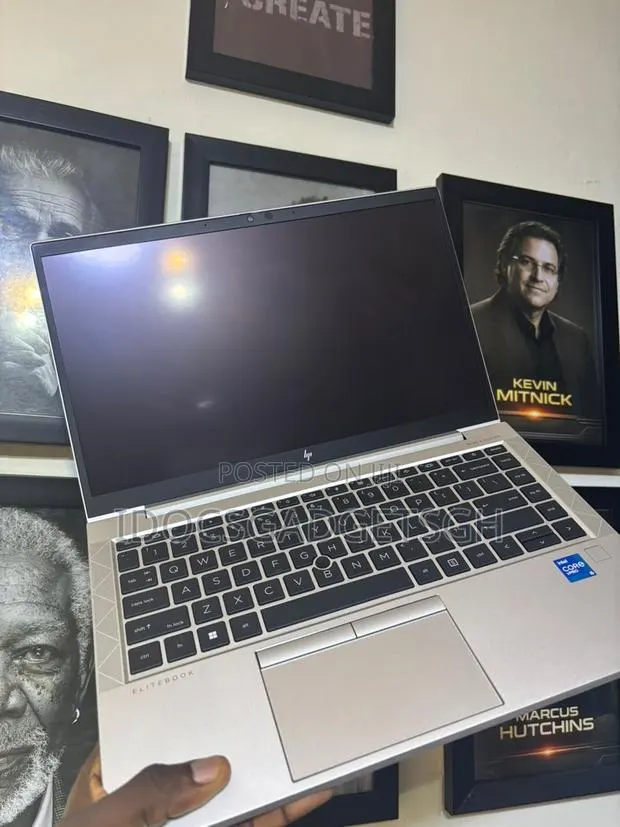 Laptop HP EliteBook 840 G8 8GB Intel Core i5 SSD 256GB · Photo 1